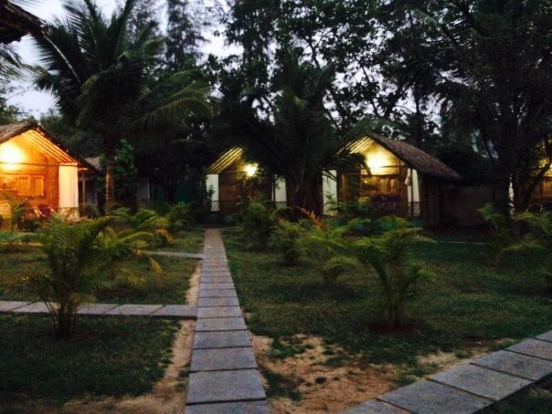 Tutti Garden Bungalows Hotel Mormugao ภายนอก รูปภาพ