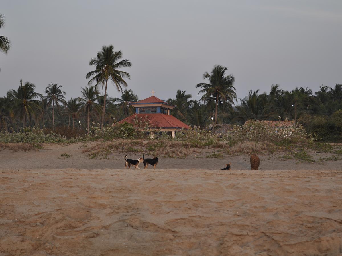 Tutti Garden Bungalows Hotel Mormugao ภายนอก รูปภาพ